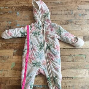 0-3 mo Burt's Bees Hooded Bunting Suit - Multi Colored Snowflakes